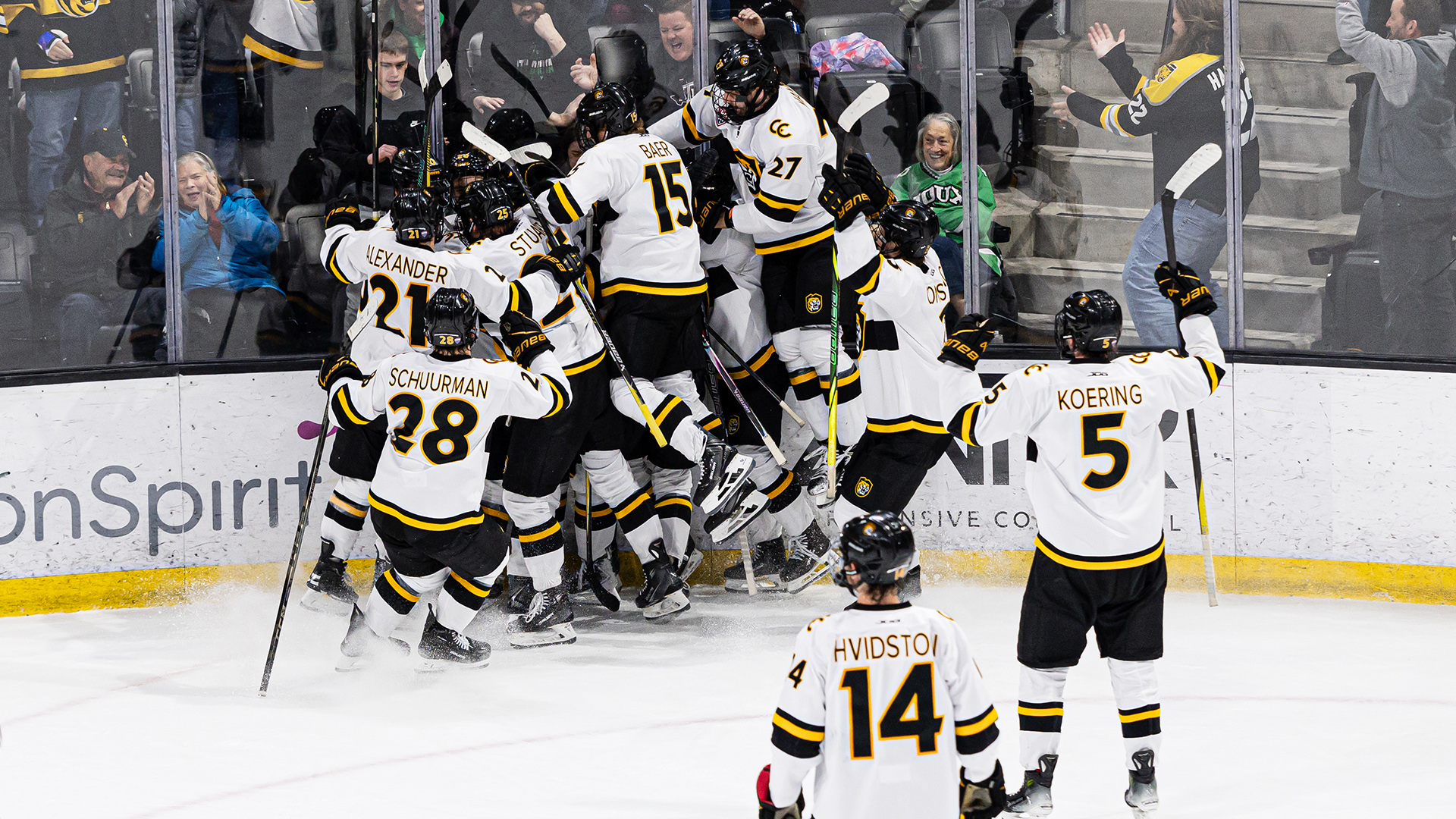 CC Tiger Hockey celebration following the overtime game-winning goal vs. North Dakota, Jan. 9, 2026. Photo Courtesy CC Athletics